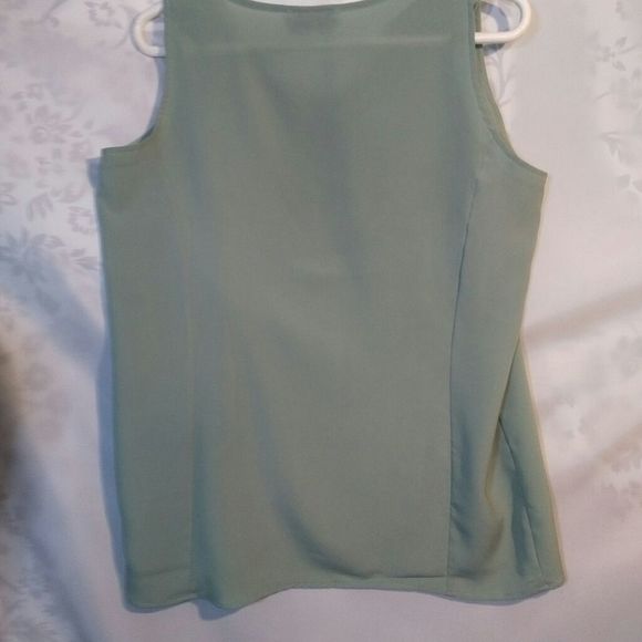 Zama light green sleeveless blouse 3 for $30 + 15% discount - Picture 3 of 13